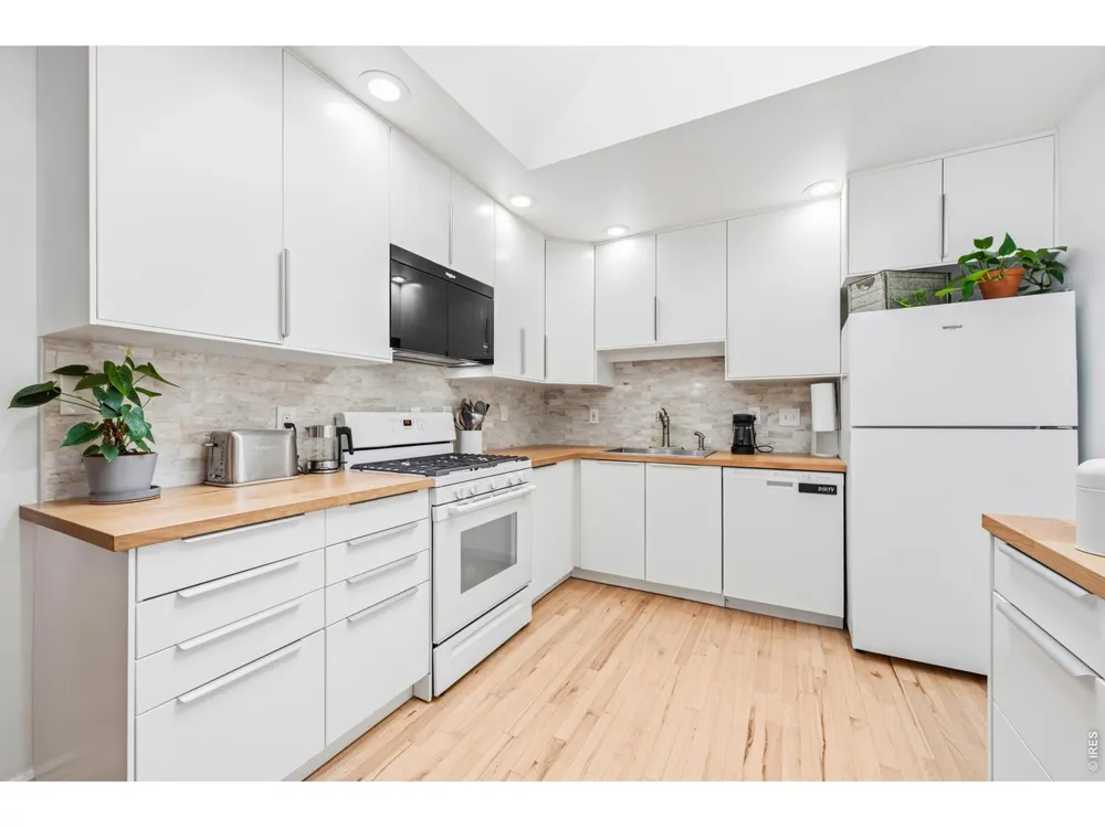 1050 Miami Way Boulder, CO 80305