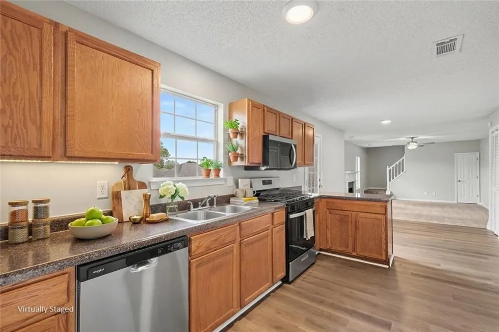 6182 Giles Road Lithonia, GA 30058