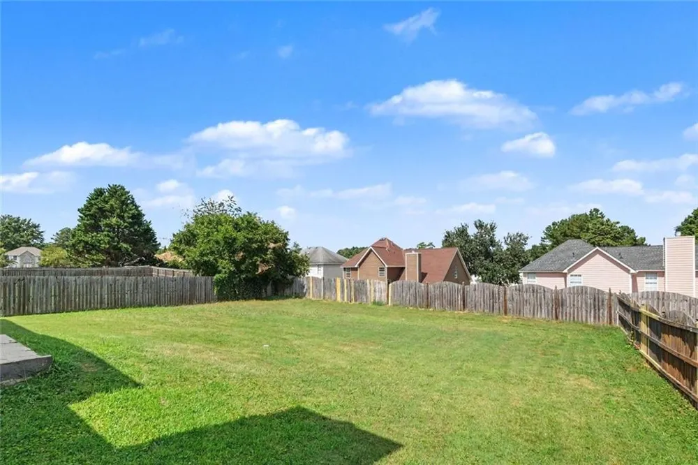 6182 Giles Road Lithonia, GA 30058