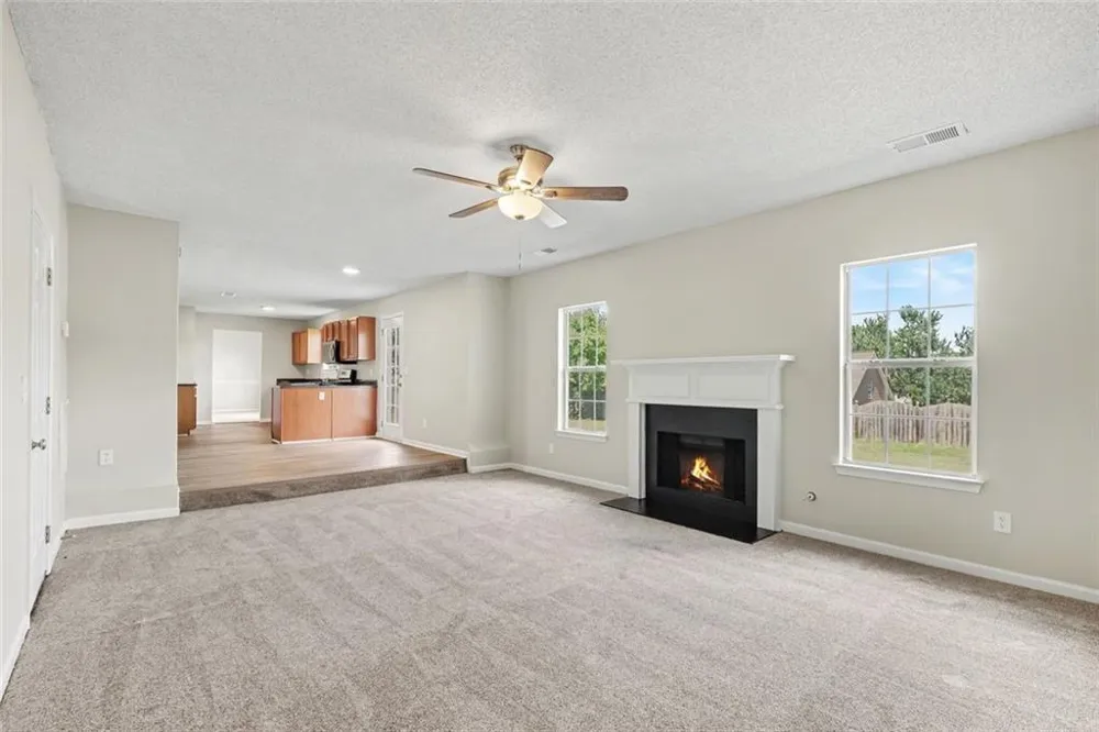 6182 Giles Road Lithonia, GA 30058