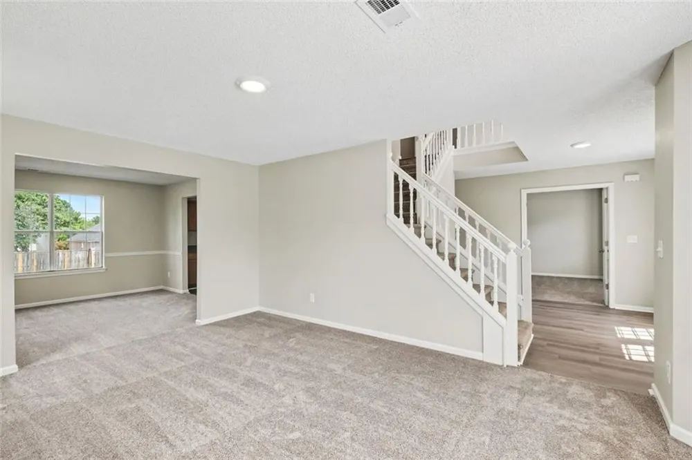 6182 Giles Road Lithonia, GA 30058