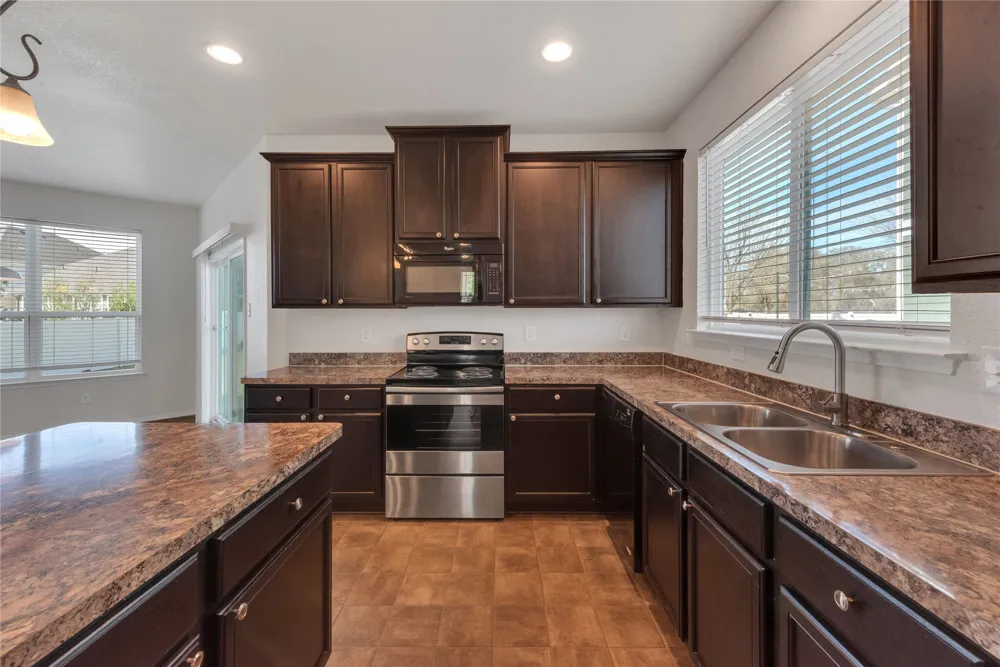 9225 Benevolent Court Providence Village, TX 76227