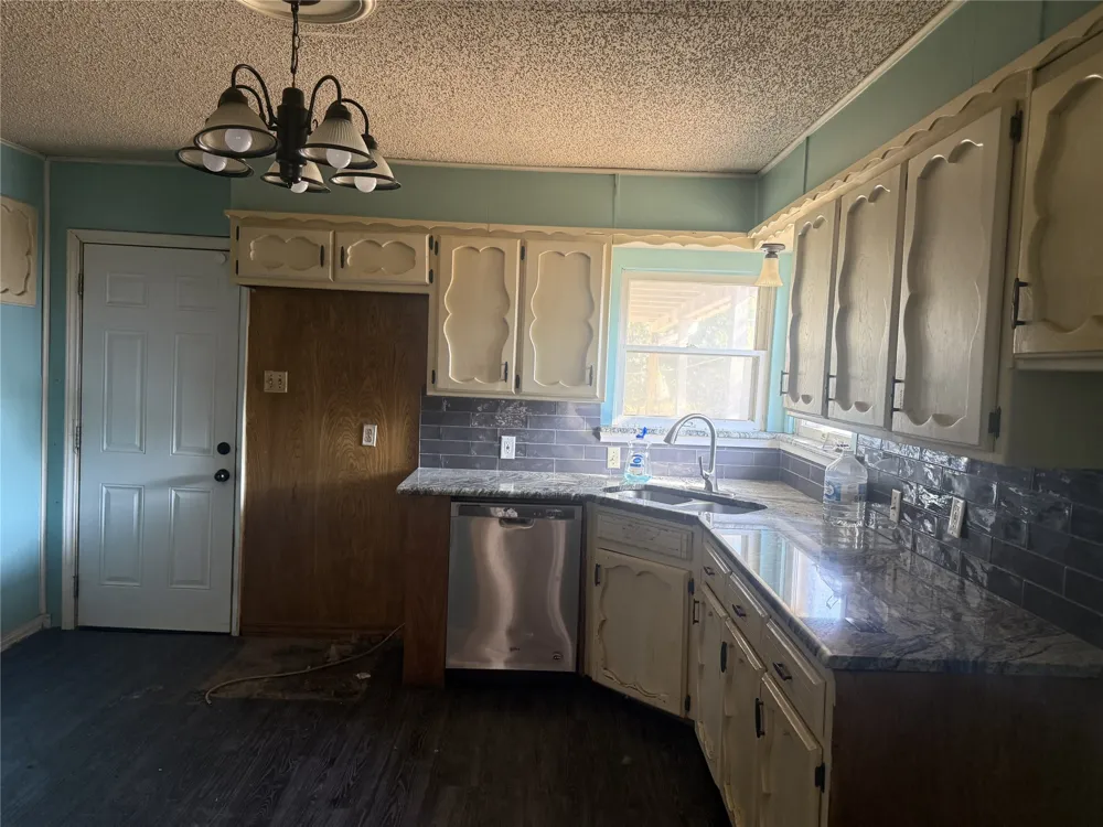 5500 Purington Avenue Fort Worth, TX 76112