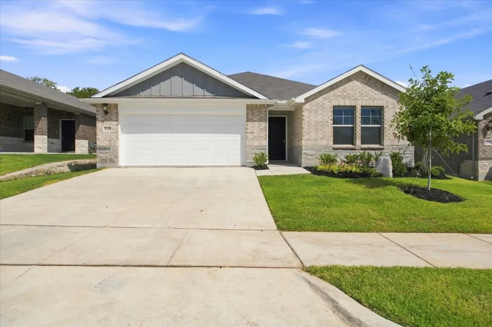2109 Rannoch Street Sherman, TX 75092