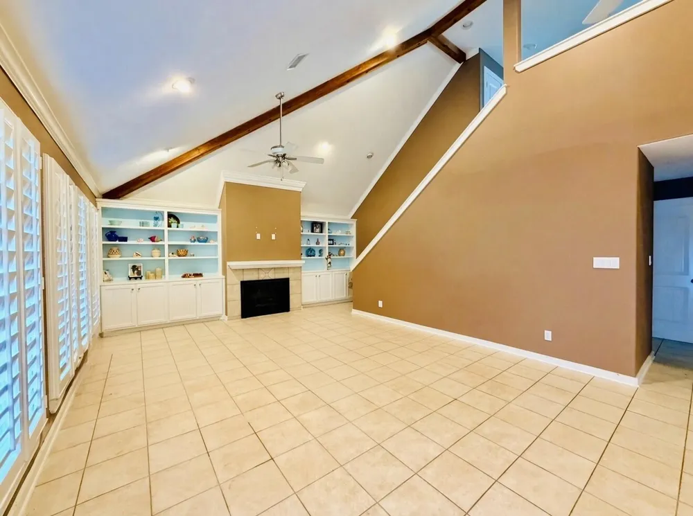 820 Brint Drive Crystal Beach, TX 77650