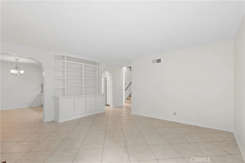 16939 Highfalls Canyon Country, CA 91387