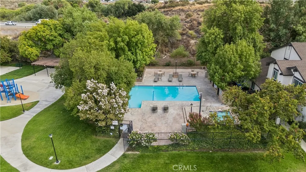 16939 Highfalls Canyon Country, CA 91387