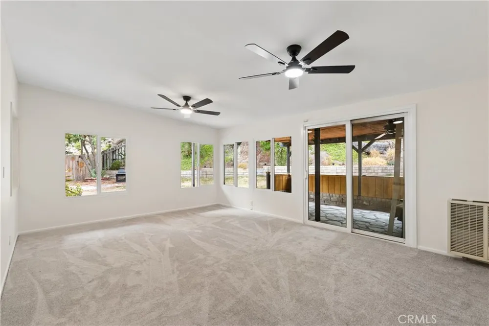 16939 Highfalls Canyon Country, CA 91387