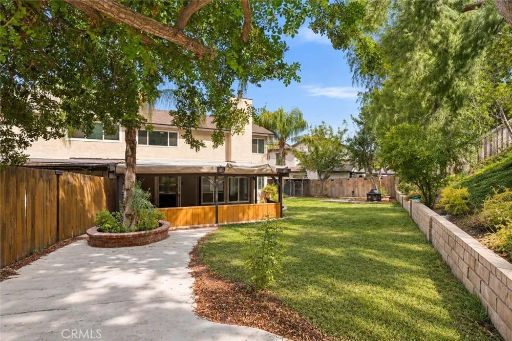 16939 Highfalls Canyon Country, CA 91387