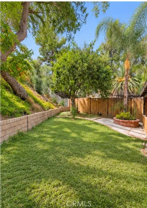 16939 Highfalls Canyon Country, CA 91387