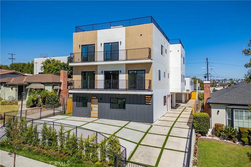 1330 S Longwood Avenue Los Angeles, CA 90019