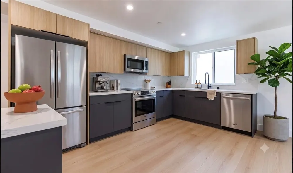 1330 S Longwood Avenue Los Angeles, CA 90019
