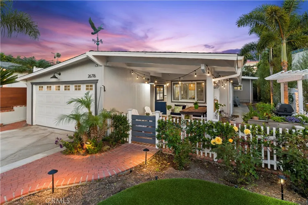 26716 Calle Juanita Dana Point, CA 92624