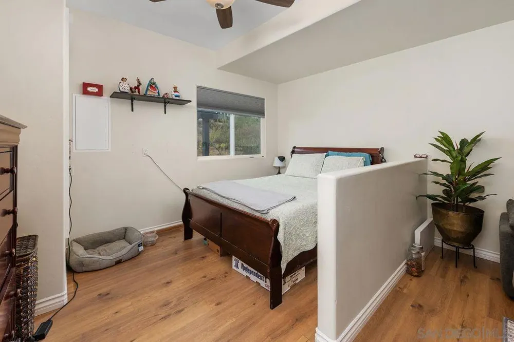 1990 Brady Jane Lane Alpine, CA 91901