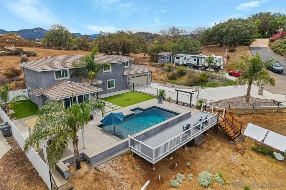 1990 Brady Jane Lane Alpine, CA 91901