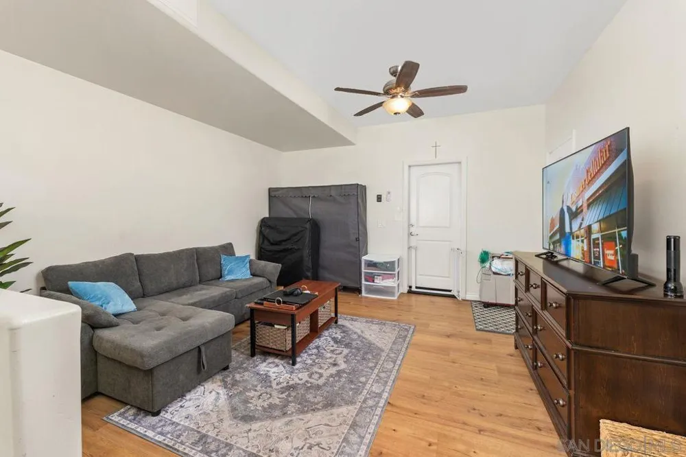 1990 Brady Jane Lane Alpine, CA 91901