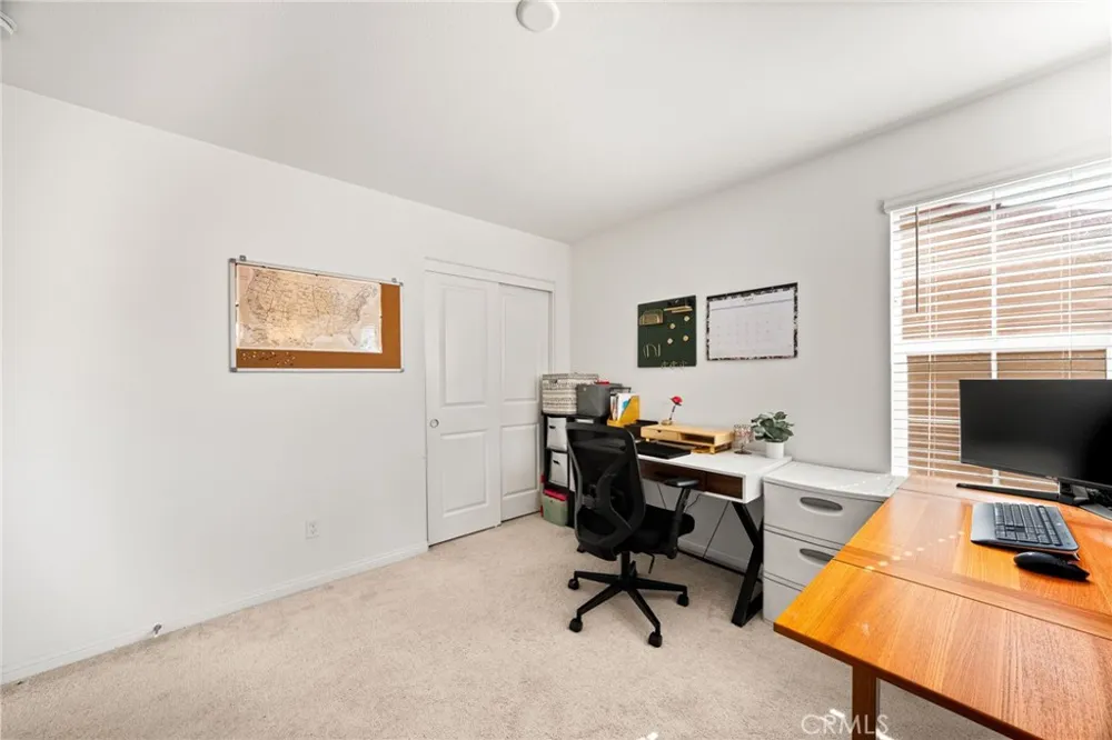 15147 Ridge #6 Fontana, CA 92336