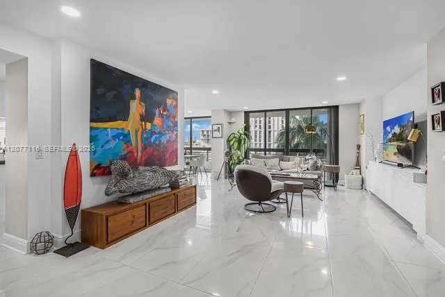 3500 Mystic Pointe Dr #604 Aventura, FL 33180