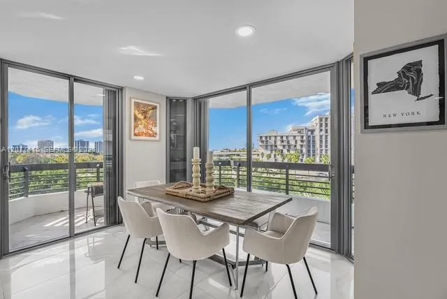 3500 Mystic Pointe Dr #604 Aventura, FL 33180