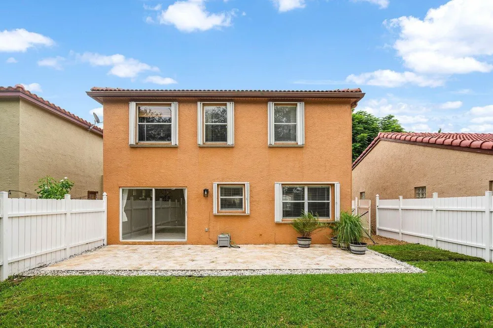 4303 NW 1ST DRIVE Deerfield Beach, FL 33442