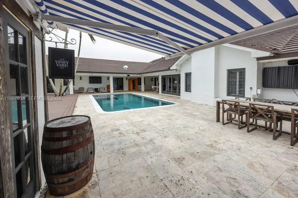 11301 SW 95th St Miami, FL 33176