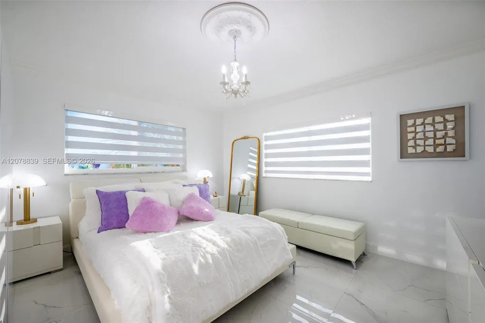 300 S Hollybrook Dr #310 Pembroke Pines, FL 33025
