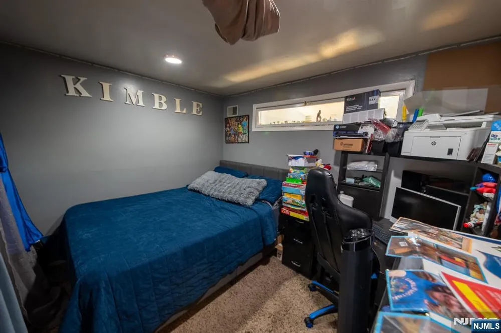 233-12 Nesbit Terrace Irvington, NJ 07111