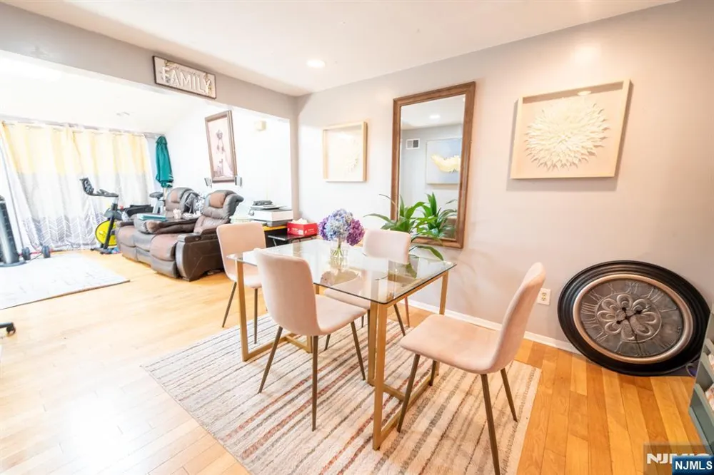 233-12 Nesbit Terrace Irvington, NJ 07111