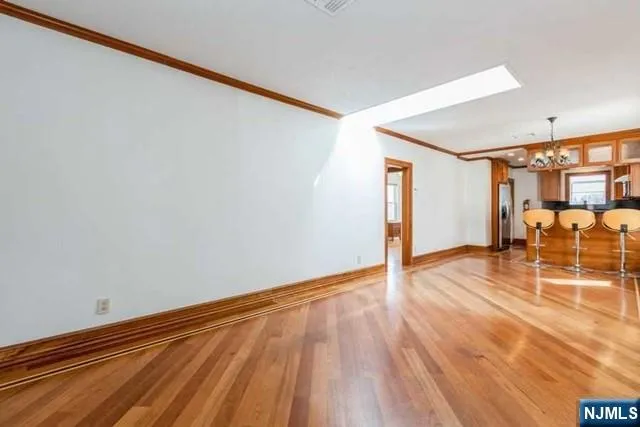 34 Glenview Terrace Cresskill, NJ 07626
