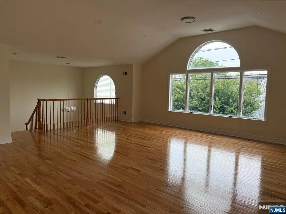 147 Westminster Place 2 Lodi, NJ 07644