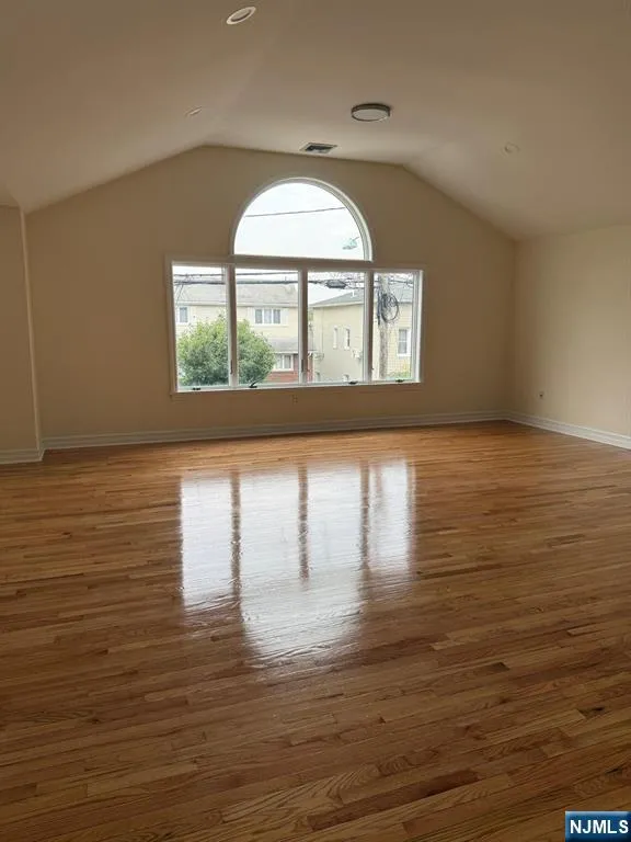 147 Westminster Place 2 Lodi, NJ 07644
