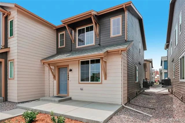 1494 Coral Place Longmont, CO 80504