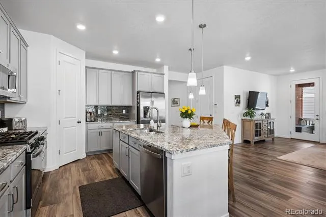 8377 Rush Creek Avenue Littleton, CO 80125