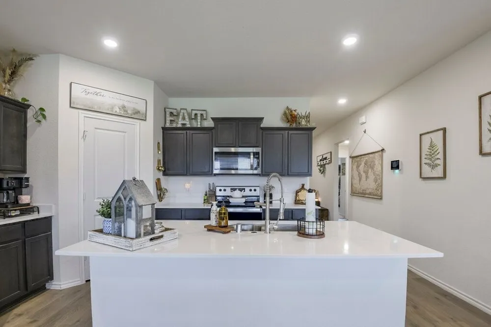 1110 Baldwin Lane Ennis, TX 75119