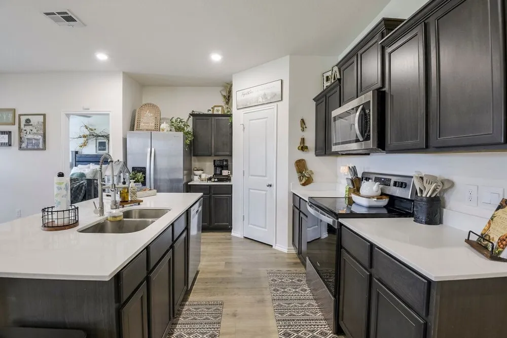 1110 Baldwin Lane Ennis, TX 75119