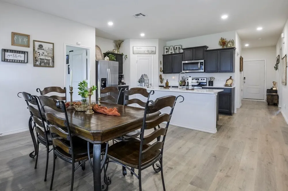 1110 Baldwin Lane Ennis, TX 75119