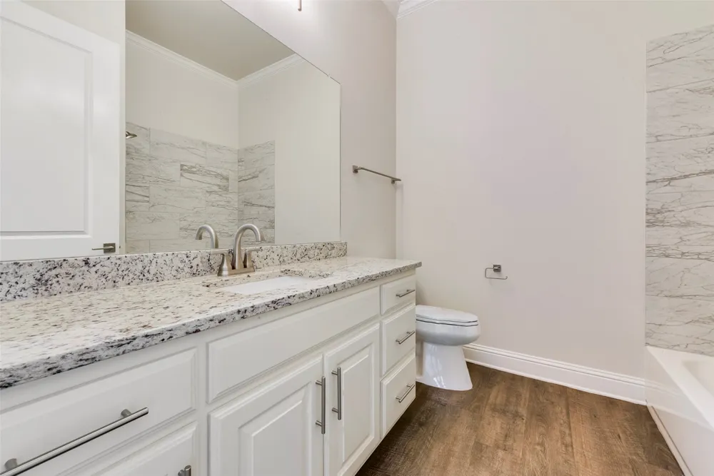 8841 Creek Run Road #403 Fort Worth, TX 76120