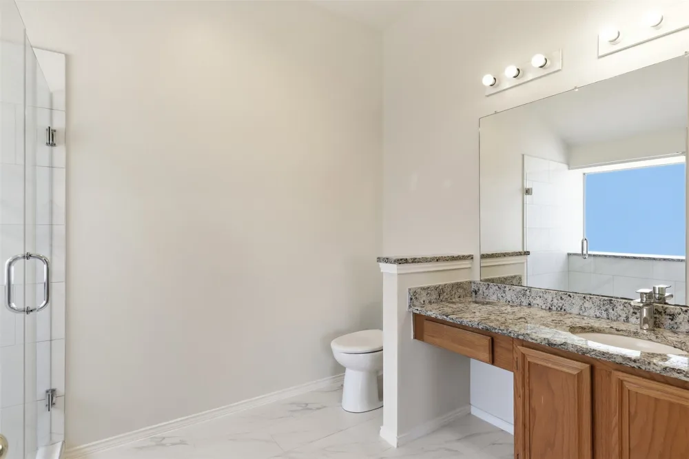 2866 White Oak Drive Grand Prairie, TX 75052
