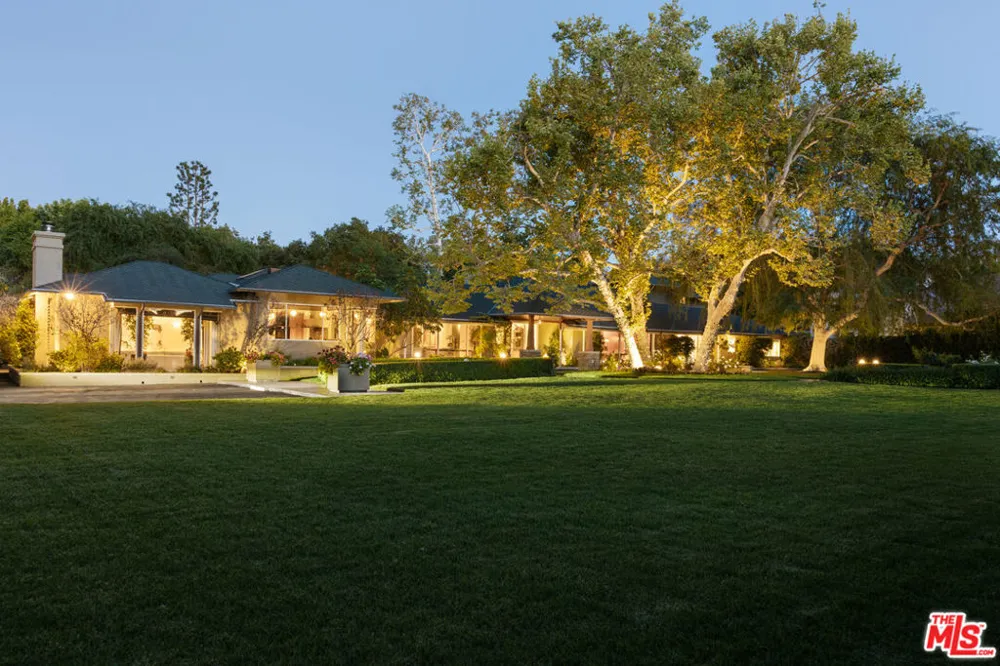 4816 Encino Avenue Encino, CA 91316