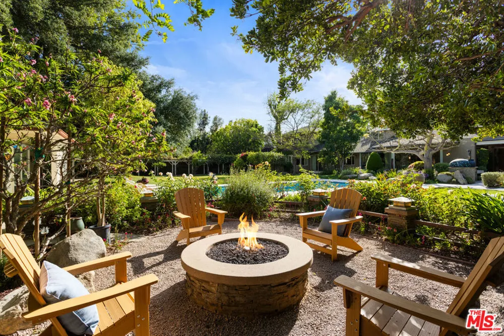 4816 Encino Avenue Encino, CA 91316