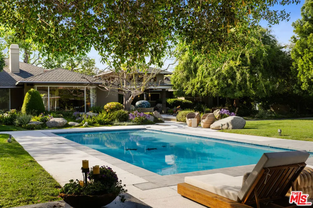 4816 Encino Avenue Encino, CA 91316