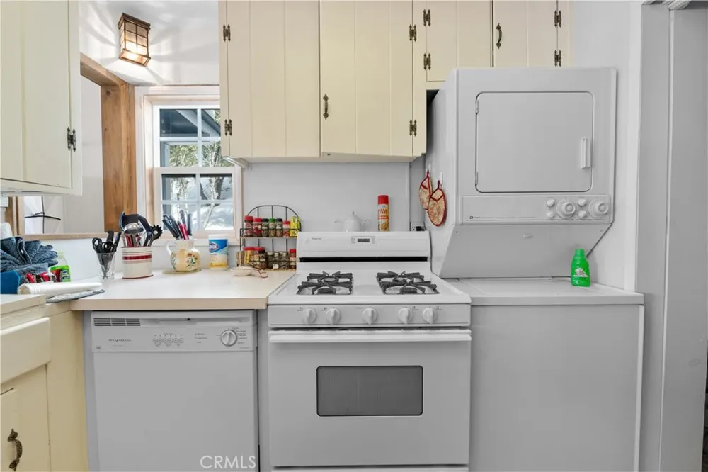 800 Cameron Drive Big Bear Lake, CA 92315