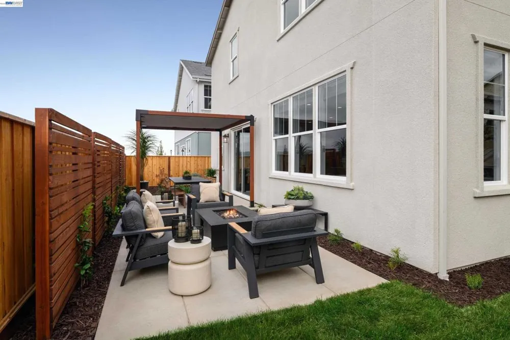 3801 Shorthorn Street Dublin, CA 94568