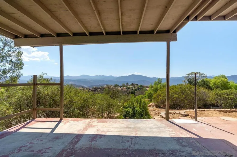497 Mountain View Road El Cajon, CA 92021