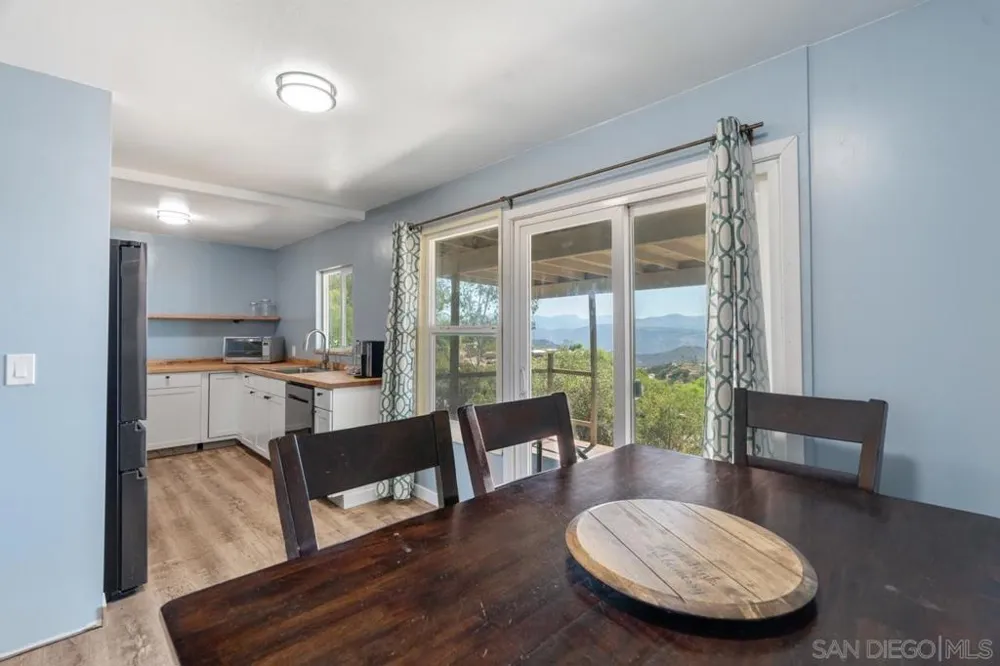497 Mountain View Road El Cajon, CA 92021