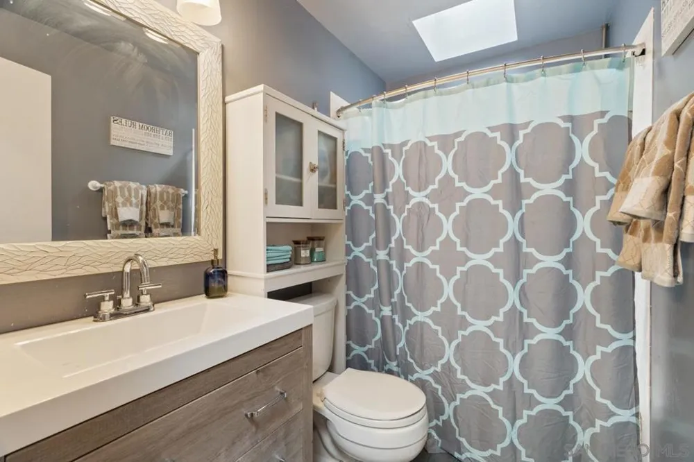 497 Mountain View Road El Cajon, CA 92021