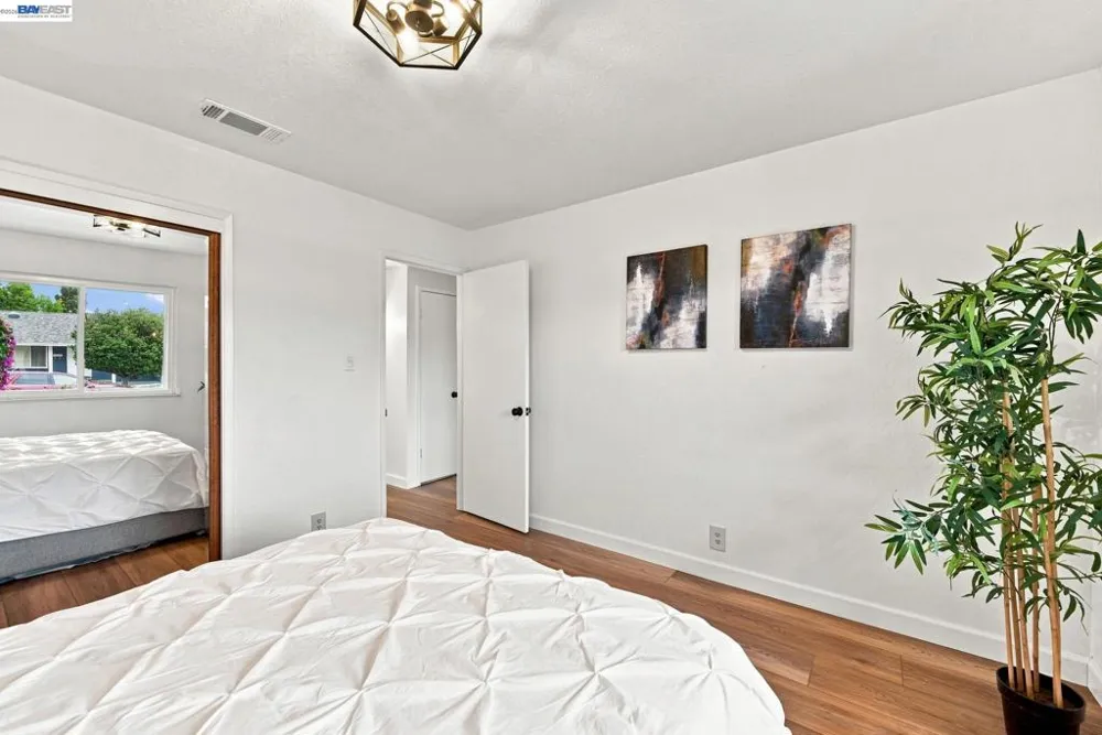 34446 Helston Pl. Fremont, CA 94555