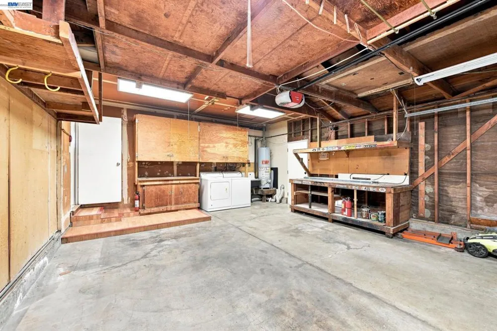 34446 Helston Pl. Fremont, CA 94555