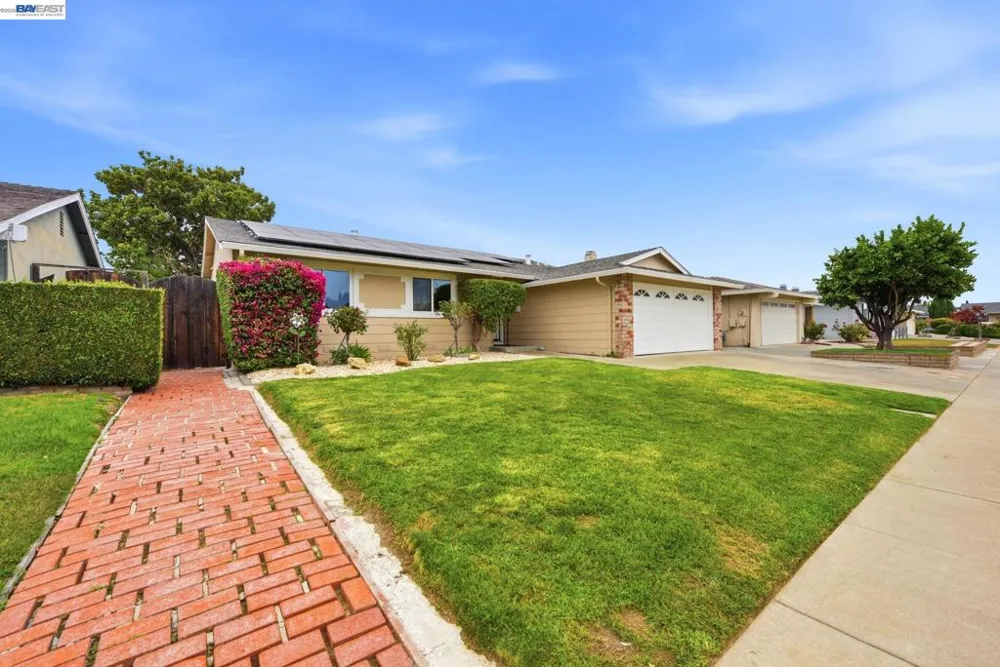34446 Helston Pl. Fremont, CA 94555