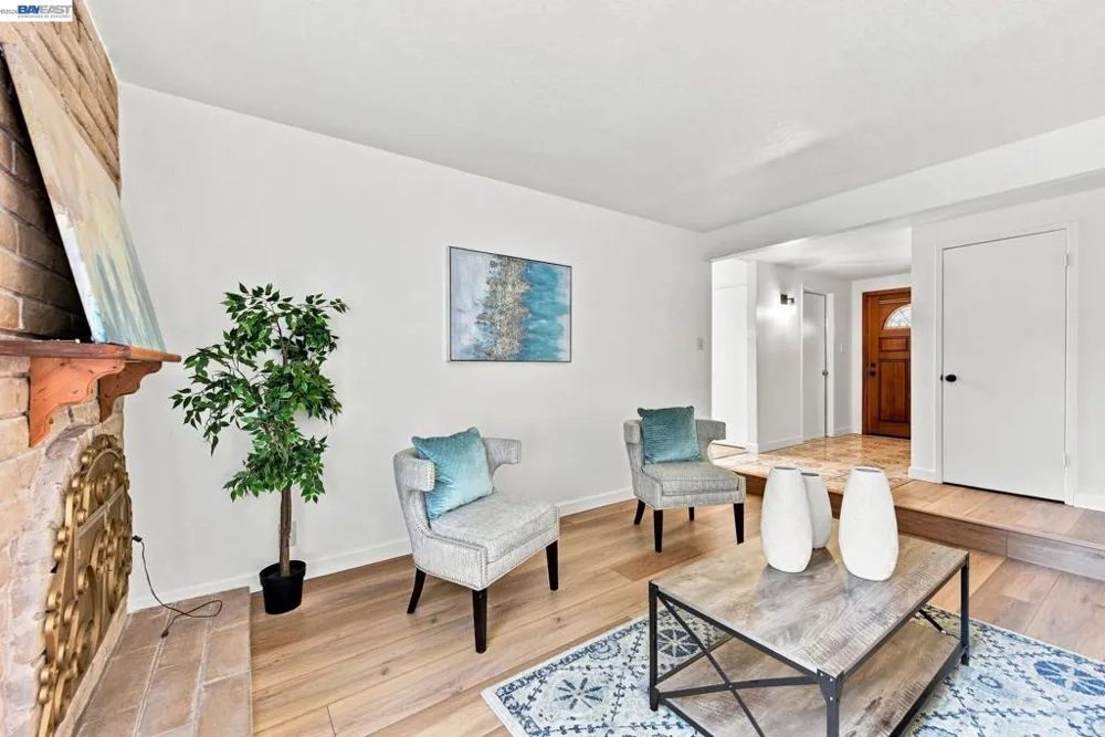 34446 Helston Pl. Fremont, CA 94555
